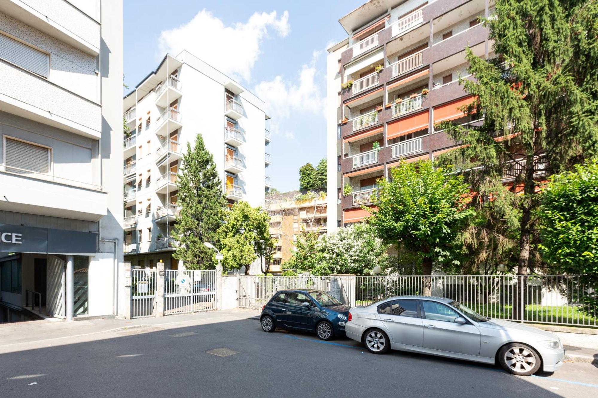 Ca' Granda M5 & Bicocca - Apartment With Parking Milano Eksteriør billede